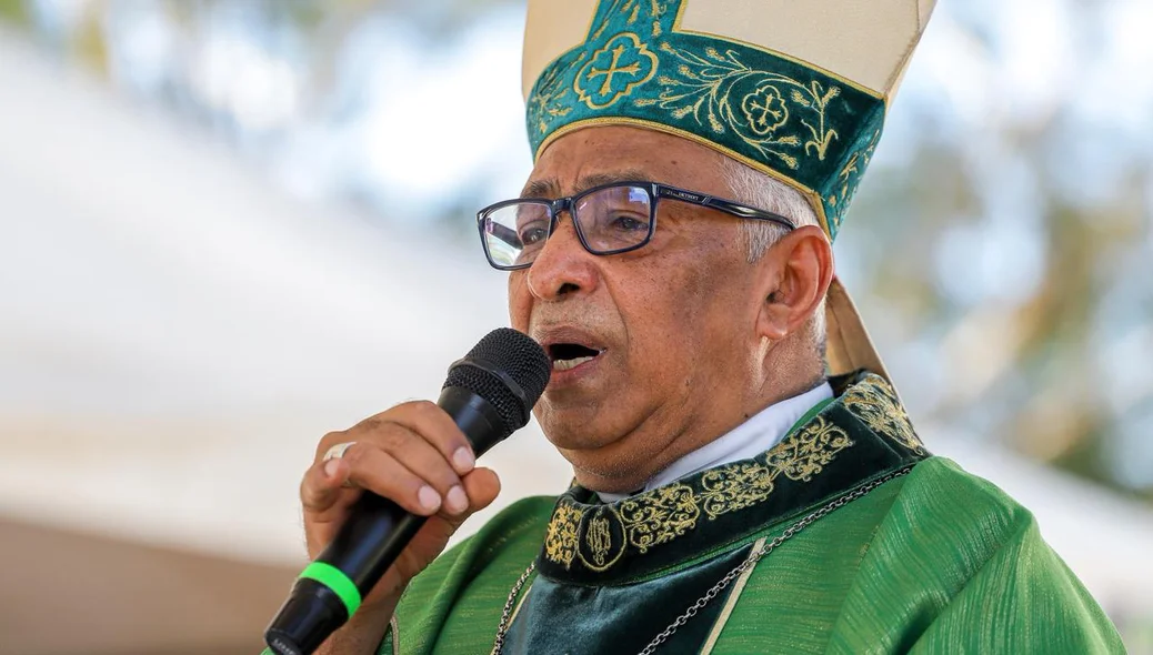 A Santa Missa presidida pelo arcebispo Dom Juarez Marques.