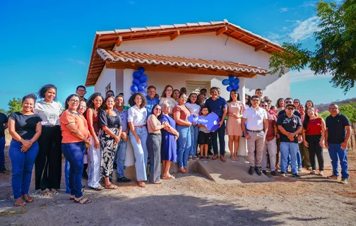 A solenidade contou com a presença do prefeito Gilson Castro e a participação da equipe da Secretaria Municipal de Assistência Social