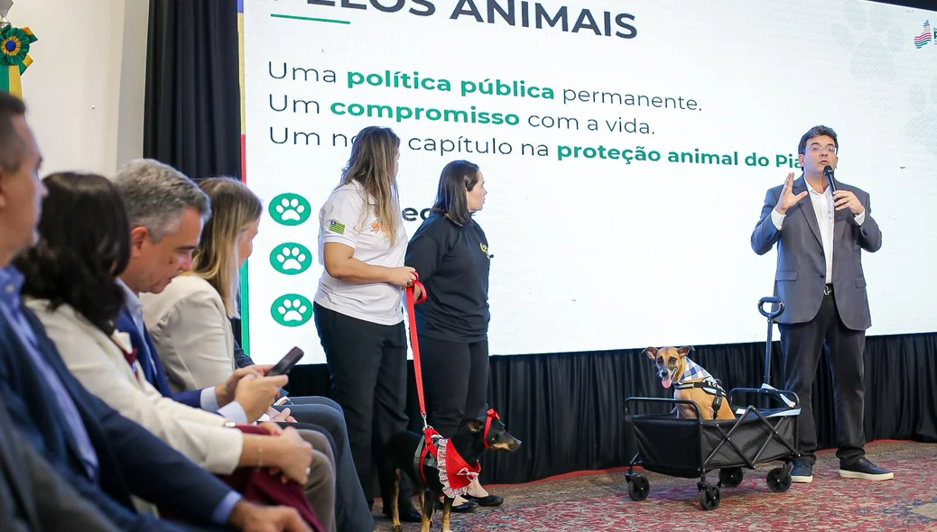 Assinatura do Pacto dos Animais