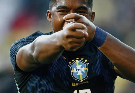 Imprensa espanhola pede Endrick como titular da Seleção Brasileira