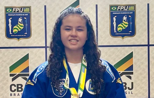 Atleta Ana Júlia conquista título estadual de judô e garante vaga no Campeonato Brasileiro