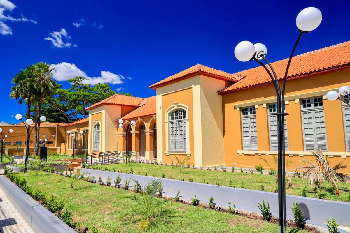Biblioteca Pública Estadual Desembargador Cromwell de Carvalho