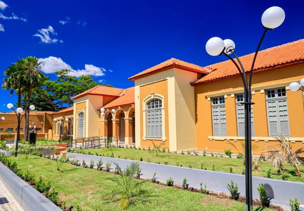 Biblioteca Pública Estadual Desembargador Cromwell de Carvalho