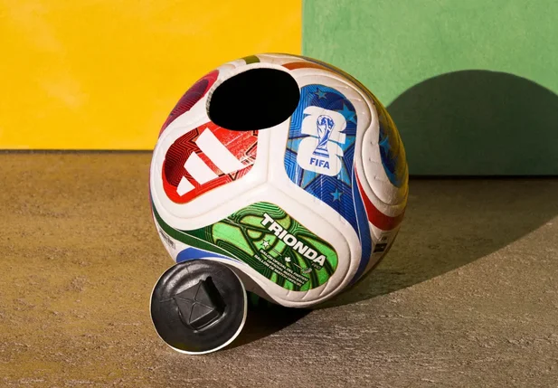 Bola da Copa de 2026 usa inteligência artificial e envia dados 500 vezes por segundo