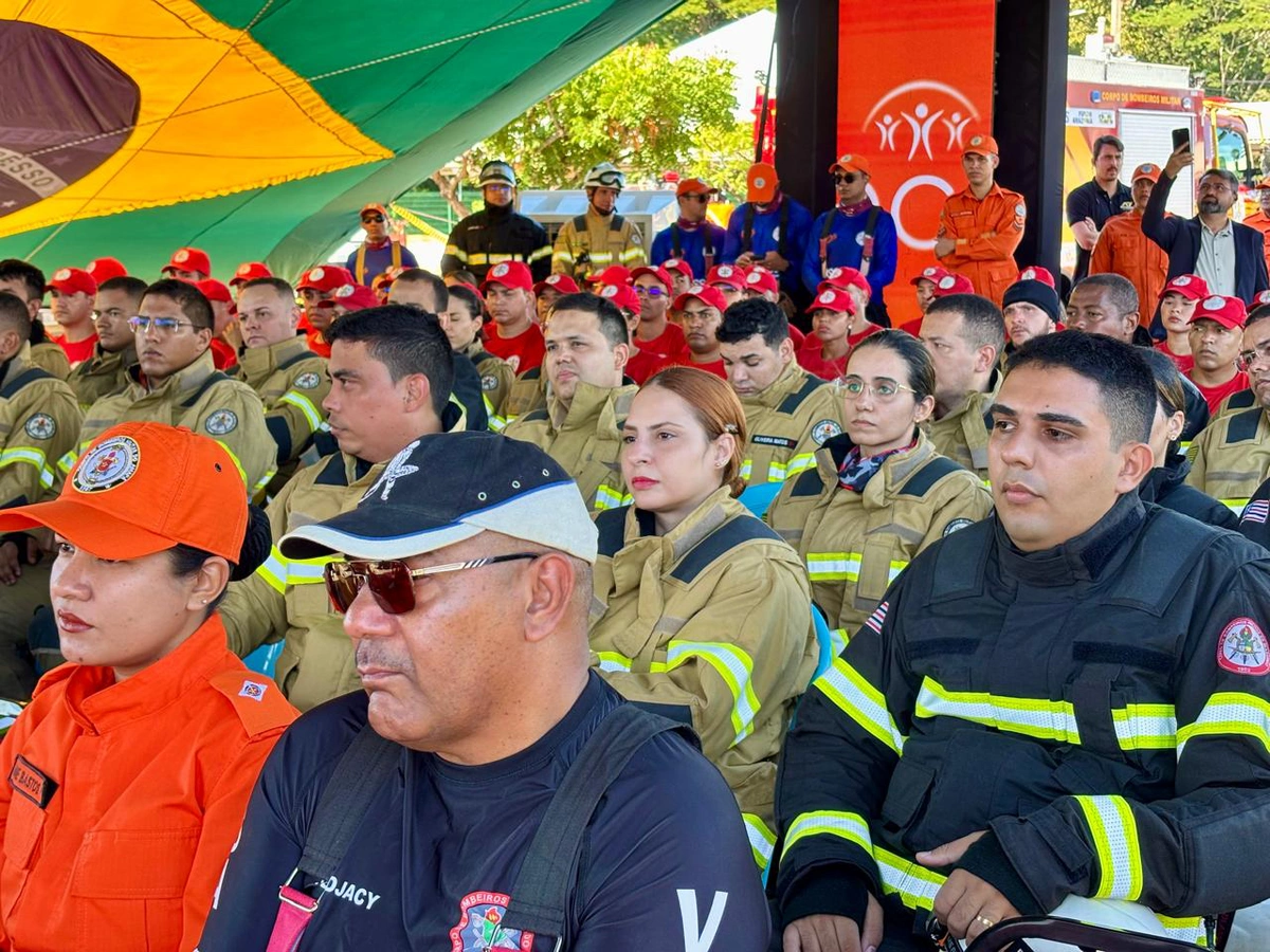Bombeiros durante curso no Piauí