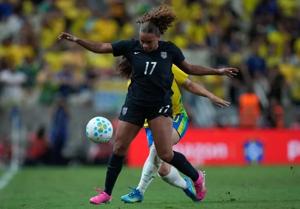 Brasil perde para os EUA em retorno de Marta