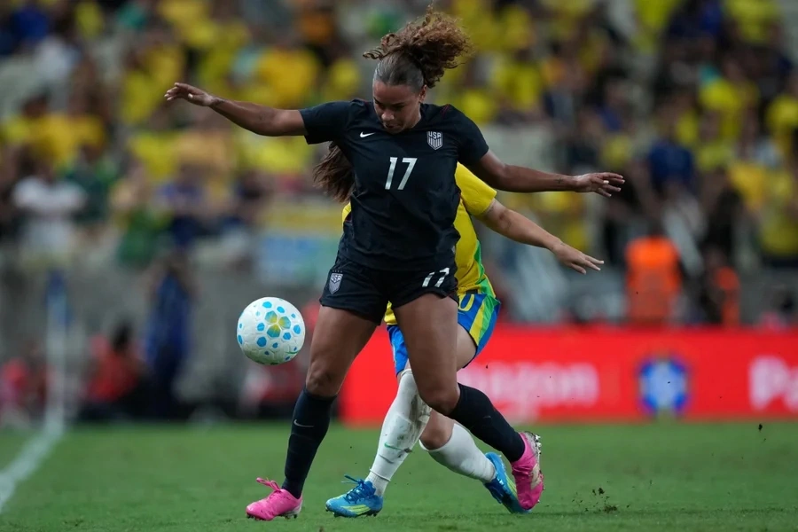 Brasil perde para os EUA em retorno de Marta