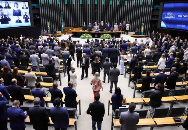 Câmara dos Deputados durante sessão solene