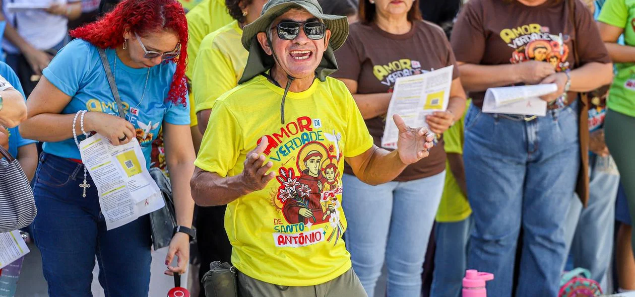 Caminhada da Fraternidade reúne fiéis em Teresina.