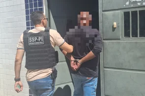 Caminhoneiro suspeito de aplicar golpes com cheques sem fundo