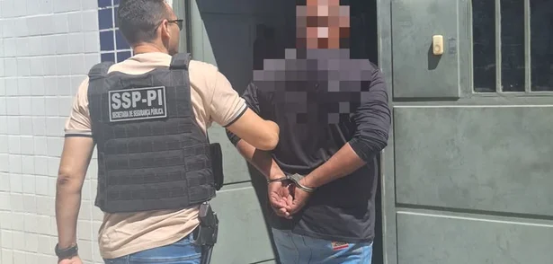 Caminhoneiro suspeito de aplicar golpes com cheques sem fundo