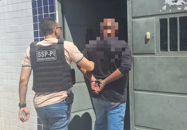 Caminhoneiro suspeito de aplicar golpes com cheques sem fundo