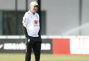 Ancelotti testa nova formação da Seleção Brasileira em treino nos EUA