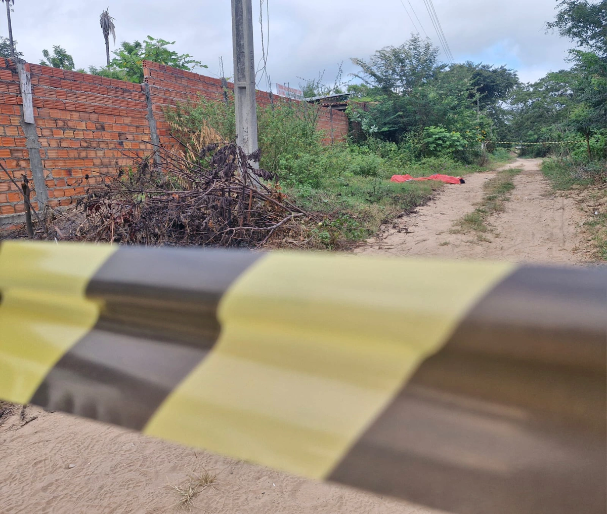 Casal é encontrado morto com marcas de tiros na Zona Norte de Teresina