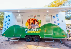 Castramóvel abre inscrições para castração gratuita de cães e gatos na zona leste de Teresina