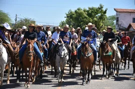 Cavalgada reúne mil vaqueiros em São João do Piauí