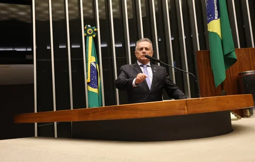 CCJ da Câmara aprova projeto de Flávio Nogueira que aumenta pena para crimes de ameaça e violência psicológica envolvendo o pix