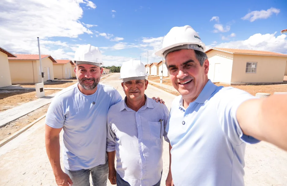 Ciro Nogueira anuncia entrega de 90 casas, inaugura obras e novos benefícios em Batalha