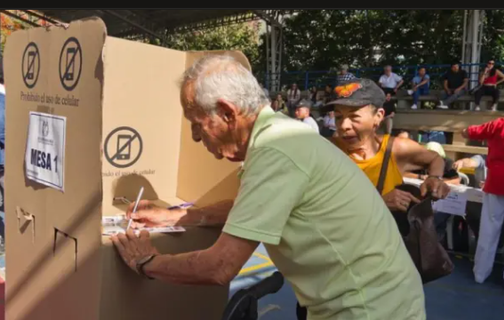 Colômbia vai às urnas para escolher próximo presidente