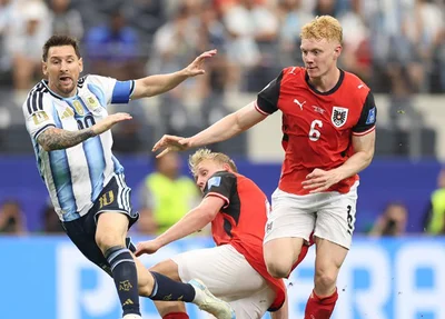 Com dois gols de Messi, Argentina vence a Áustria