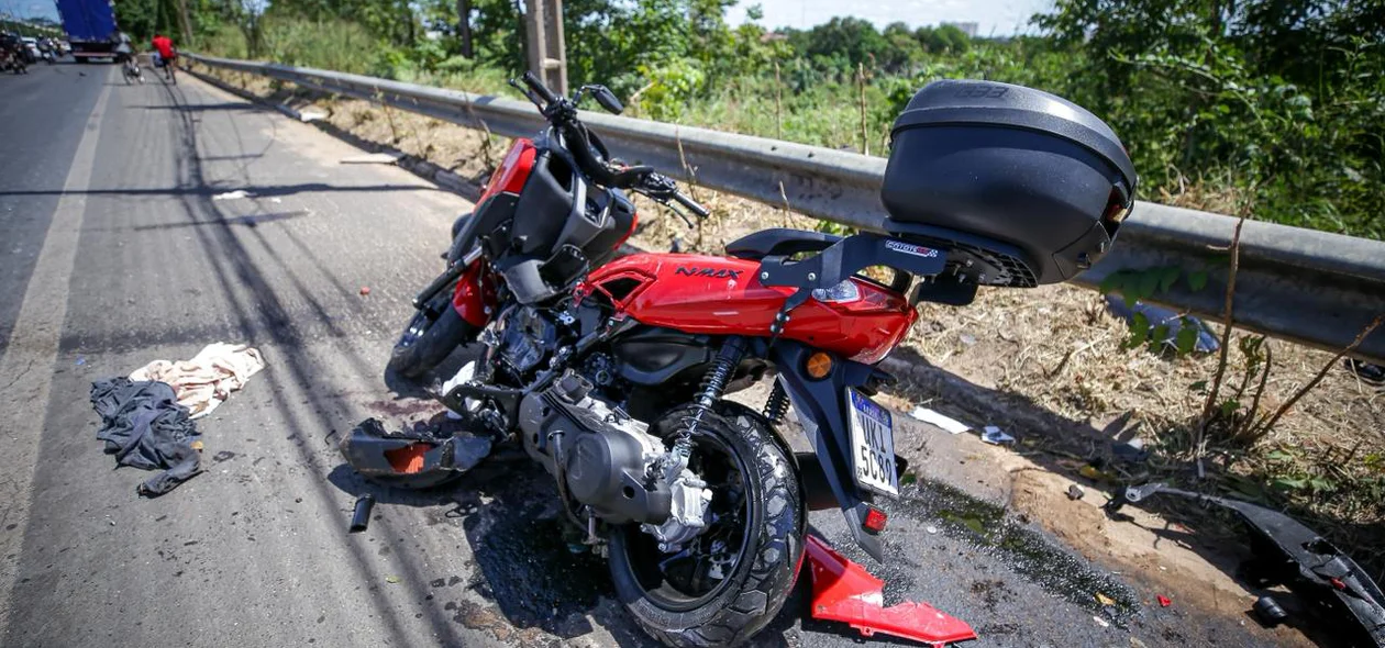 Condutor da motocicleta foi uma das vítimas e perdeu uma perna