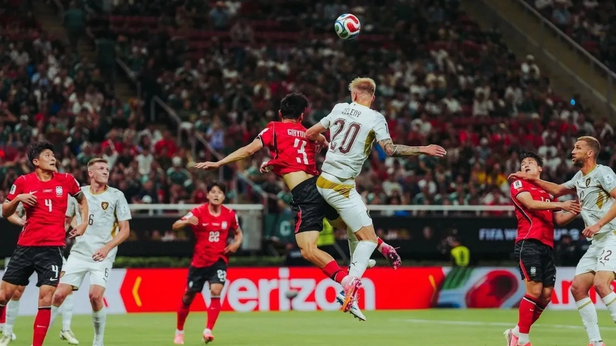 Confronto entre Coreia do Sul e Tchéquia, válido pela primeira rodada da Copa do Mundo