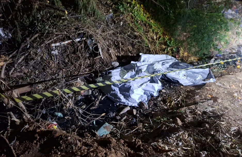 Criança foi encontrada morta dentro de esgoto