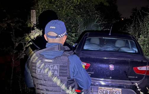Criminosos sequestram motorista de app e usam carro em série de assaltos em Teresina