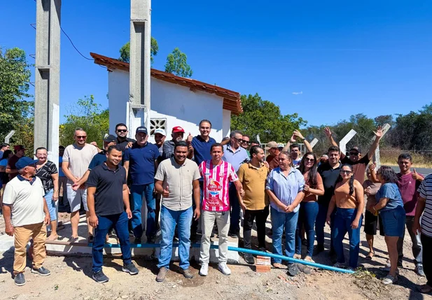 Deputado Firmino Paulo participa da entrega de sistemas de abastecimento de água na zona rural de Itaueira
