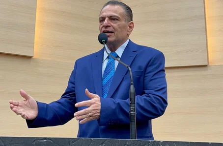 Deputado Gessivaldo cobra soluções imediatas para falta de água e energia em Teresina