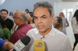 Deputado Gil Carlos comemora entrega ampliação do HGV