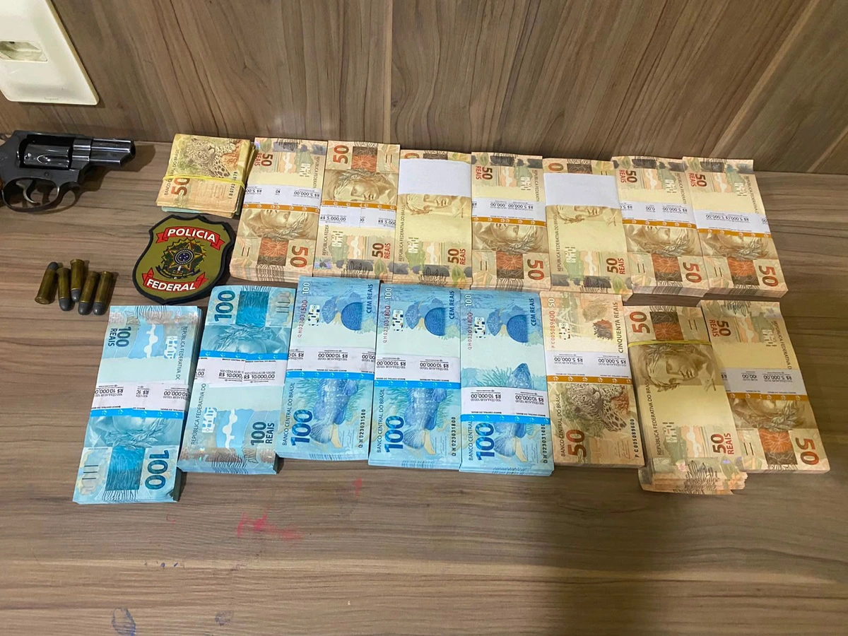 Dinheiro apreendido pela PF na Operação Expansão de Domínio