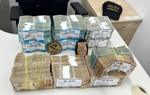 Dinheiro apreendido pela Polícia Federal em Teresina