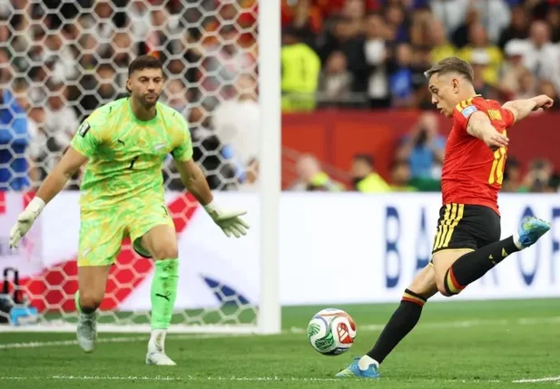 Duelo entre Nova Zelândia e Bélgica na Copa do Mundo