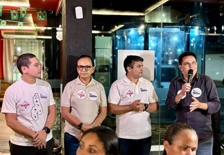 Dr. Hélio participa de reunião com lideranças e reforça compromisso com os municípios piauienses