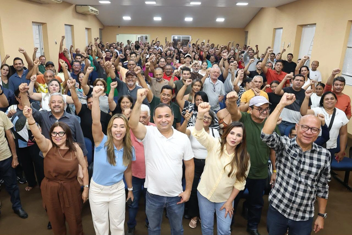 Encontro político entre Fernanda Gomes, Evaldo Gomes e Franzé Silva