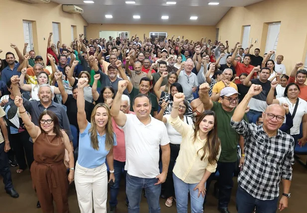 Encontro político entre Fernanda Gomes, Evaldo Gomes e Franzé Silva