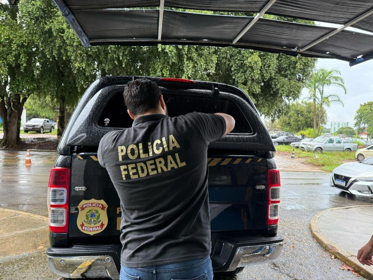 Equipe da Polícia Federal