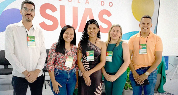 Equipe do Cadastro Único de Curimatá participa de capacitação em Teresina