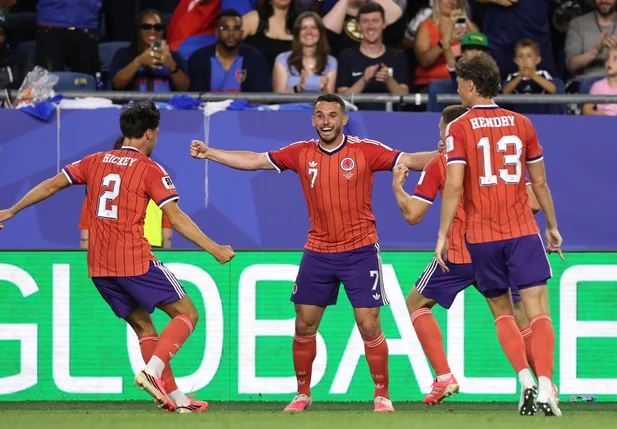 Escócia vence o Haiti e assume a liderança isolada do grupo do Brasil