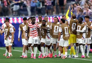 EUA domina e  goleia Paraguai em em estreia pela Copa do Mundo