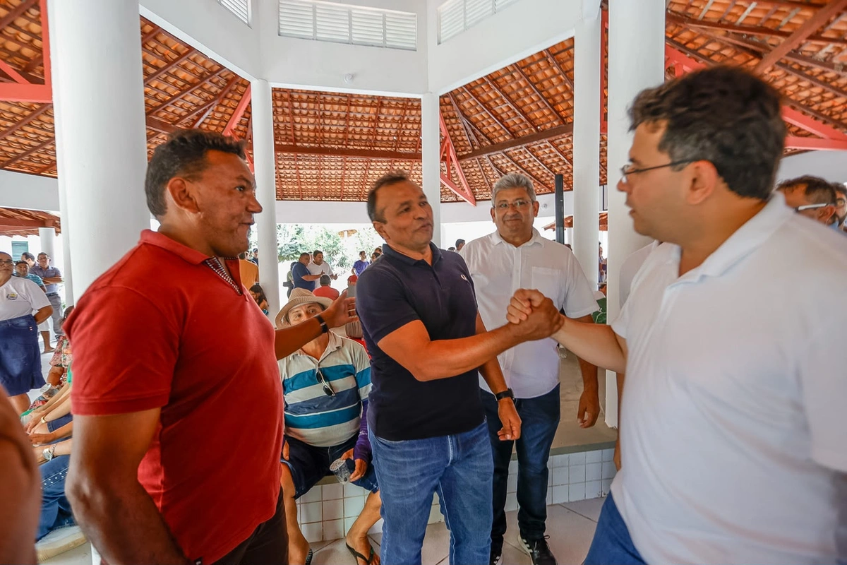 Fábio Abreu com o governador Rafael Fonteles
