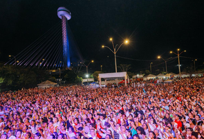 Festival Piauí em Cristo reúne milhares de fiéis em Teresina