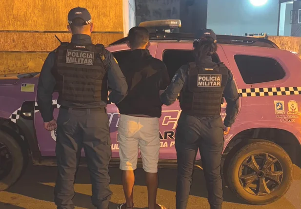 Filho é preso acusado de agredir a própria mãe