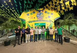 Deputado Flávio Nogueira participa dos festejos de Vila Nova do Piauí