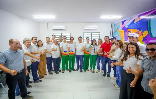 Governador entrega reforma de escola de Tempo Integral e inaugura orla em Lagoa de São Francisco