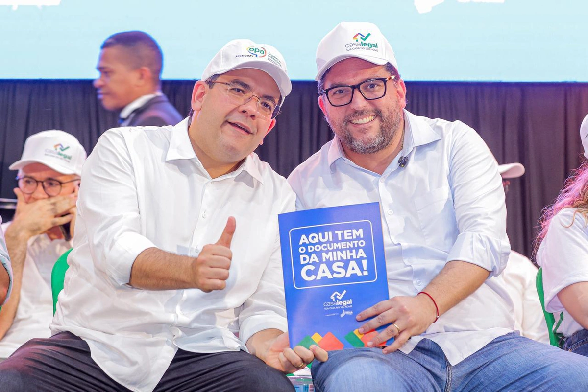 Governador Rafael Fonteles e o secretário de Administração, Samuel Pontes