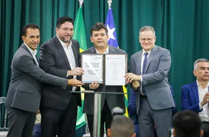 Governador Rafael Fonteles nomeia servidores públicos