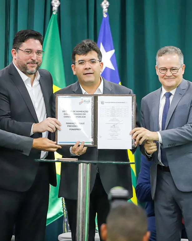 Governador Rafael Fonteles nomeia servidores públicos