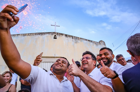 Governador Rafael Fonteles participa de inauguração de praça em Redenção do Gurguéia